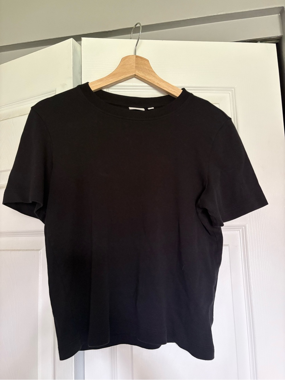 Babaton Black T-Shirt Small
